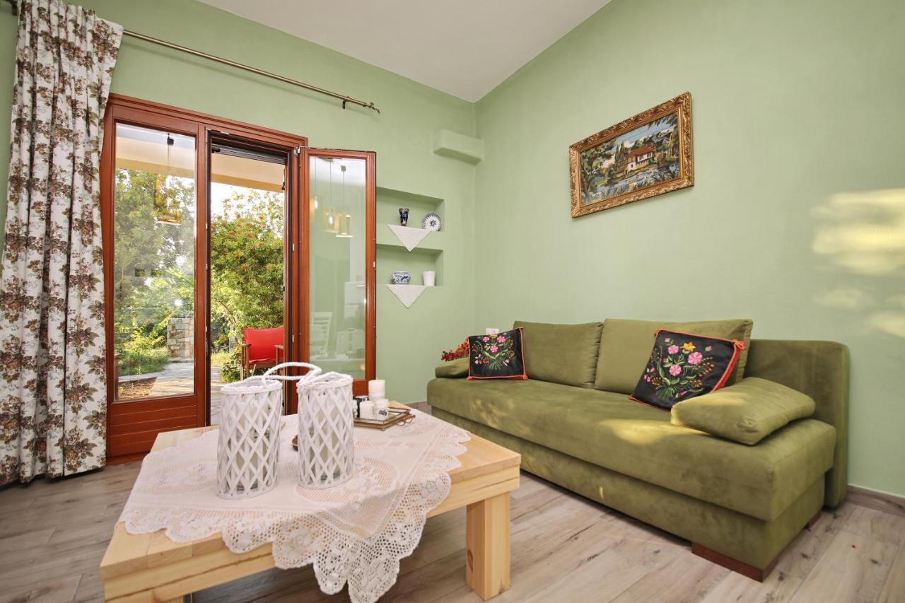 Koromilia Apartment *